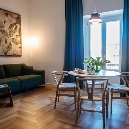 Dimora San Bartolomeo - Design, Panoramic View & Culture דירה